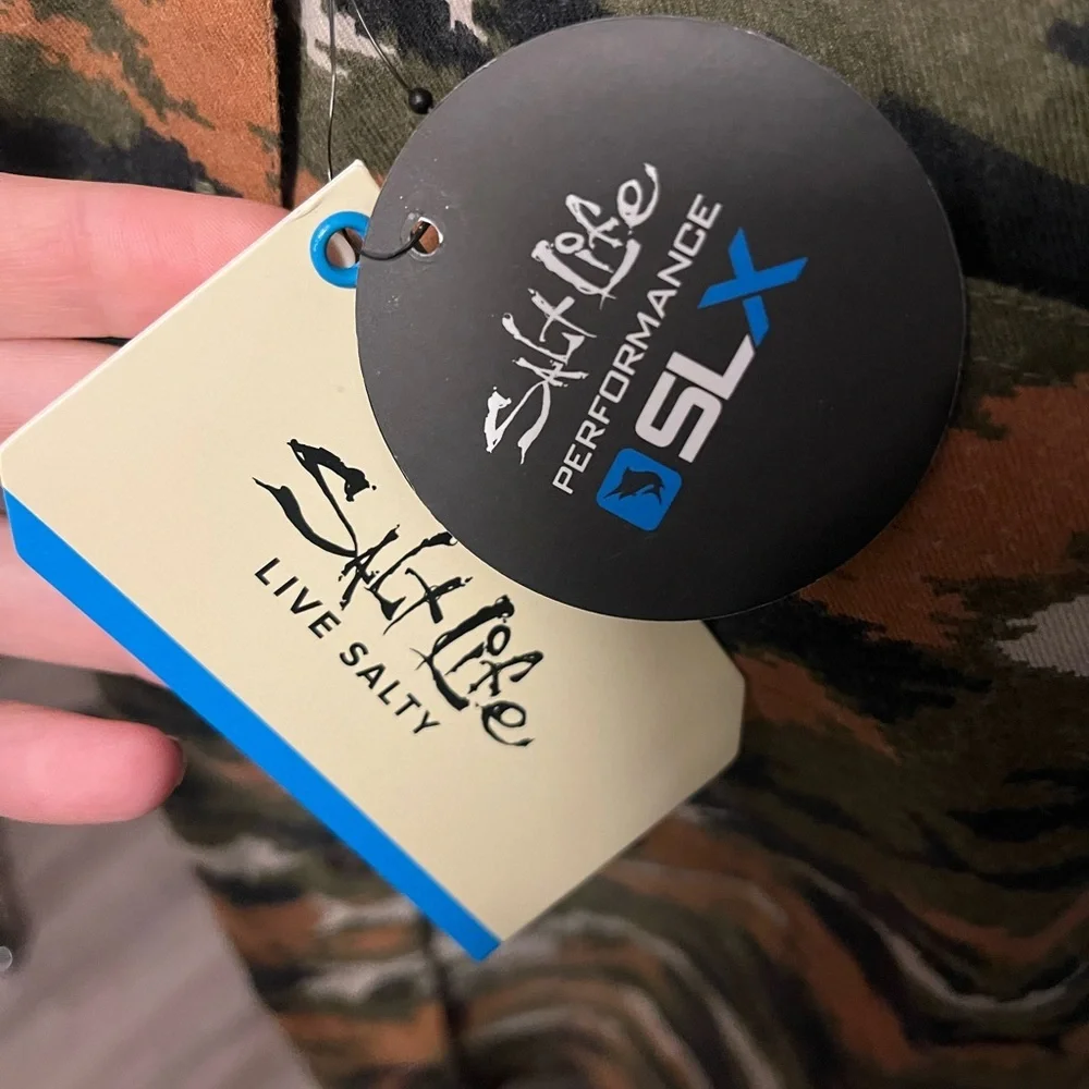 Salt Life, new with tags, women’s button-down activewear - Picture 5 of 7